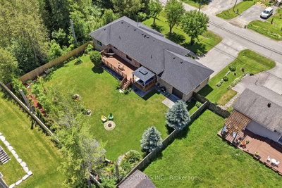 101 Maple Avenue • Georgina, ON photo 3