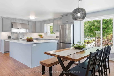 101 Maple Avenue • Georgina, ON photo 6