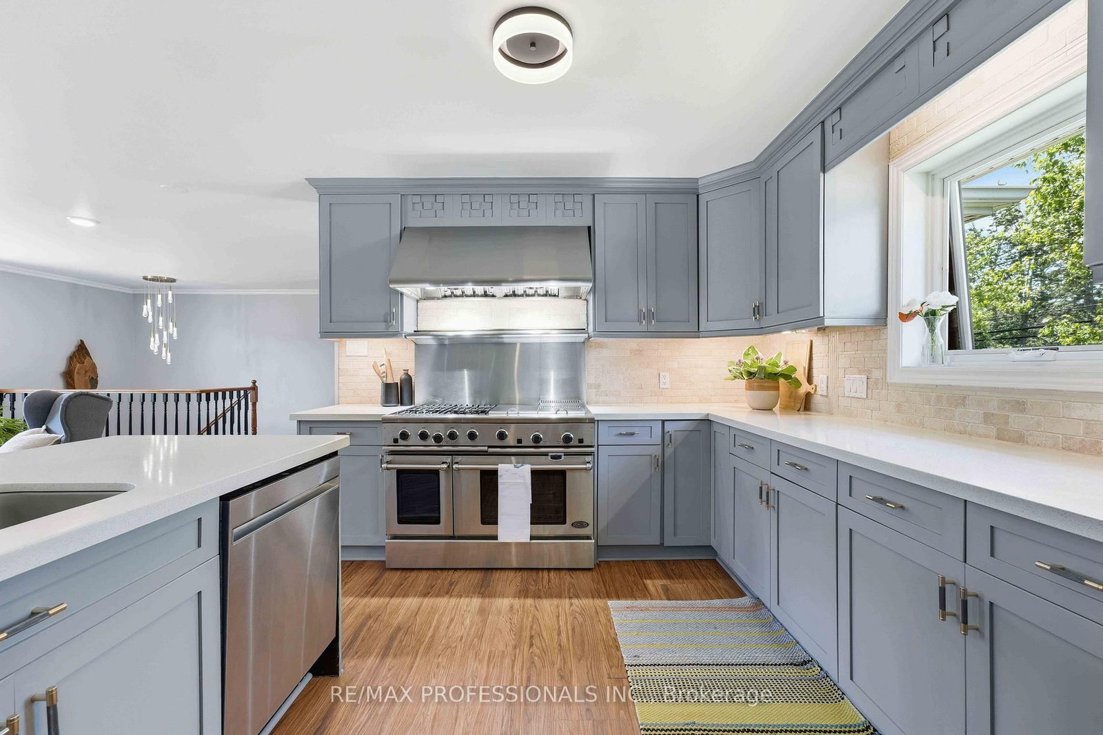101 Maple Avenue • Georgina, ON photo 8