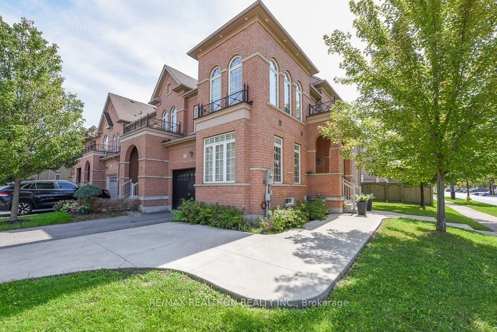 119 Lindbergh Drive • Vaughan, ON photo 3