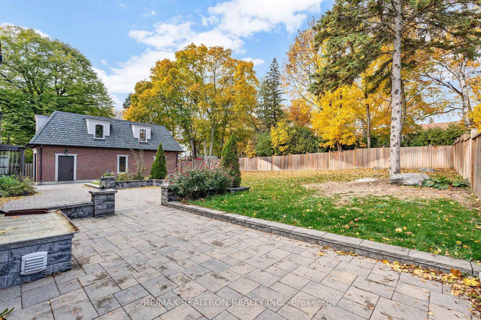 138 Centre Street • Vaughan, ON photo 10