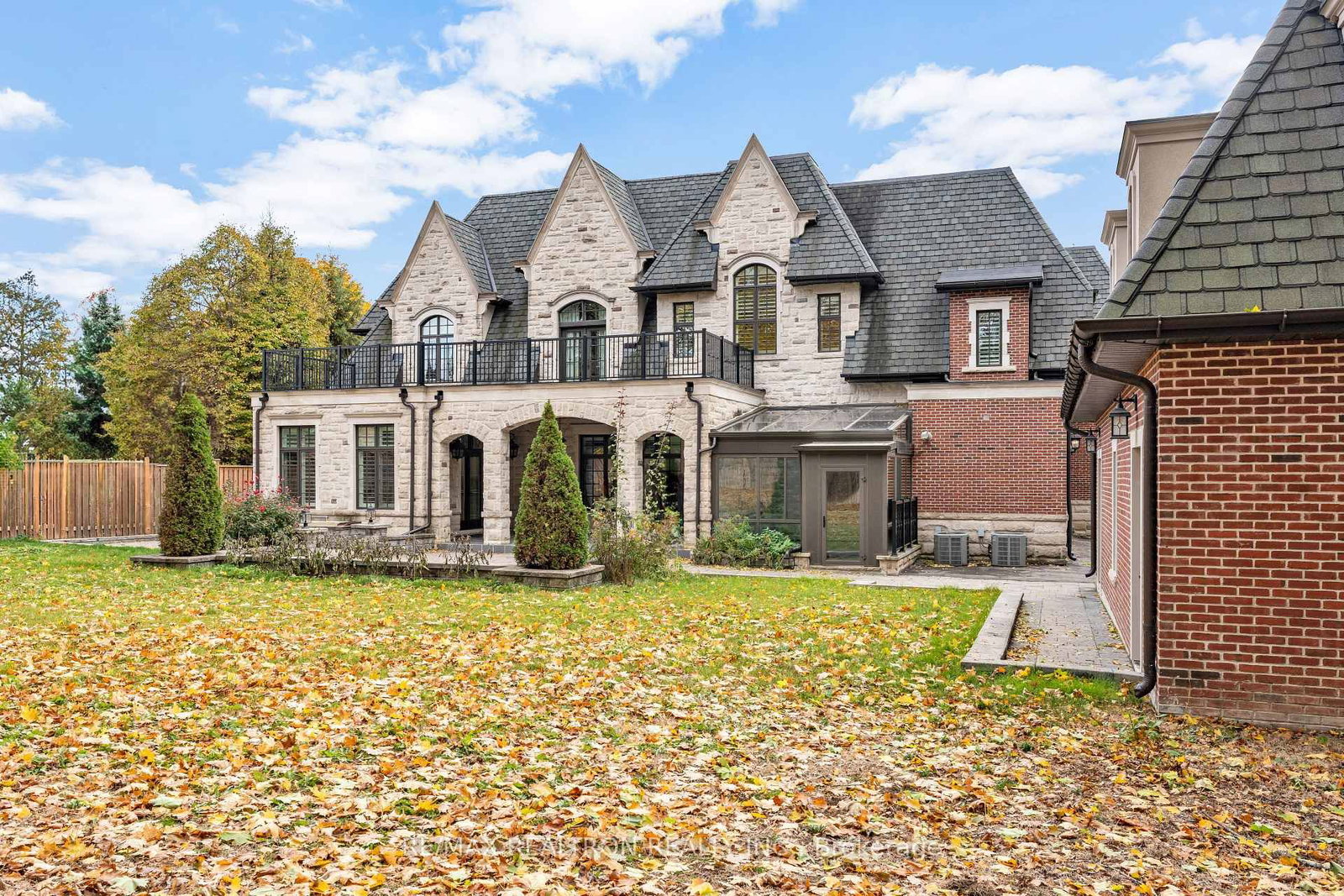 138 Centre Street • Vaughan, ON photo 13