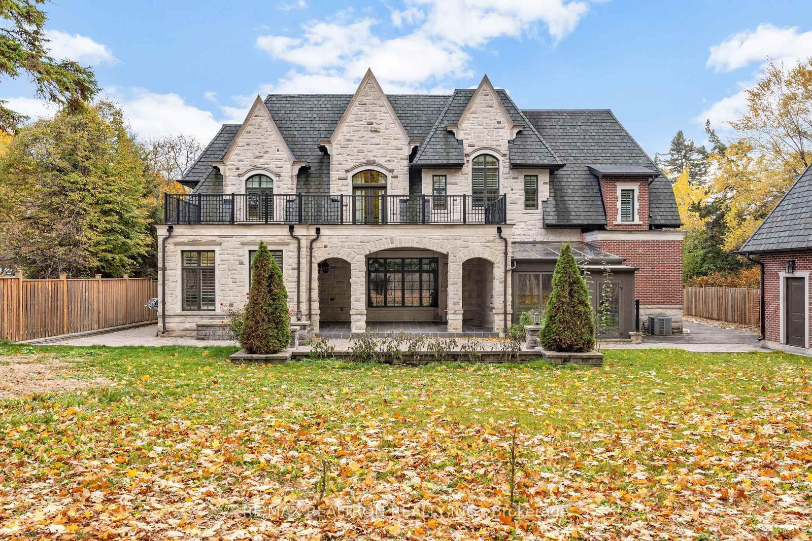 138 Centre Street • Vaughan, ON photo 7