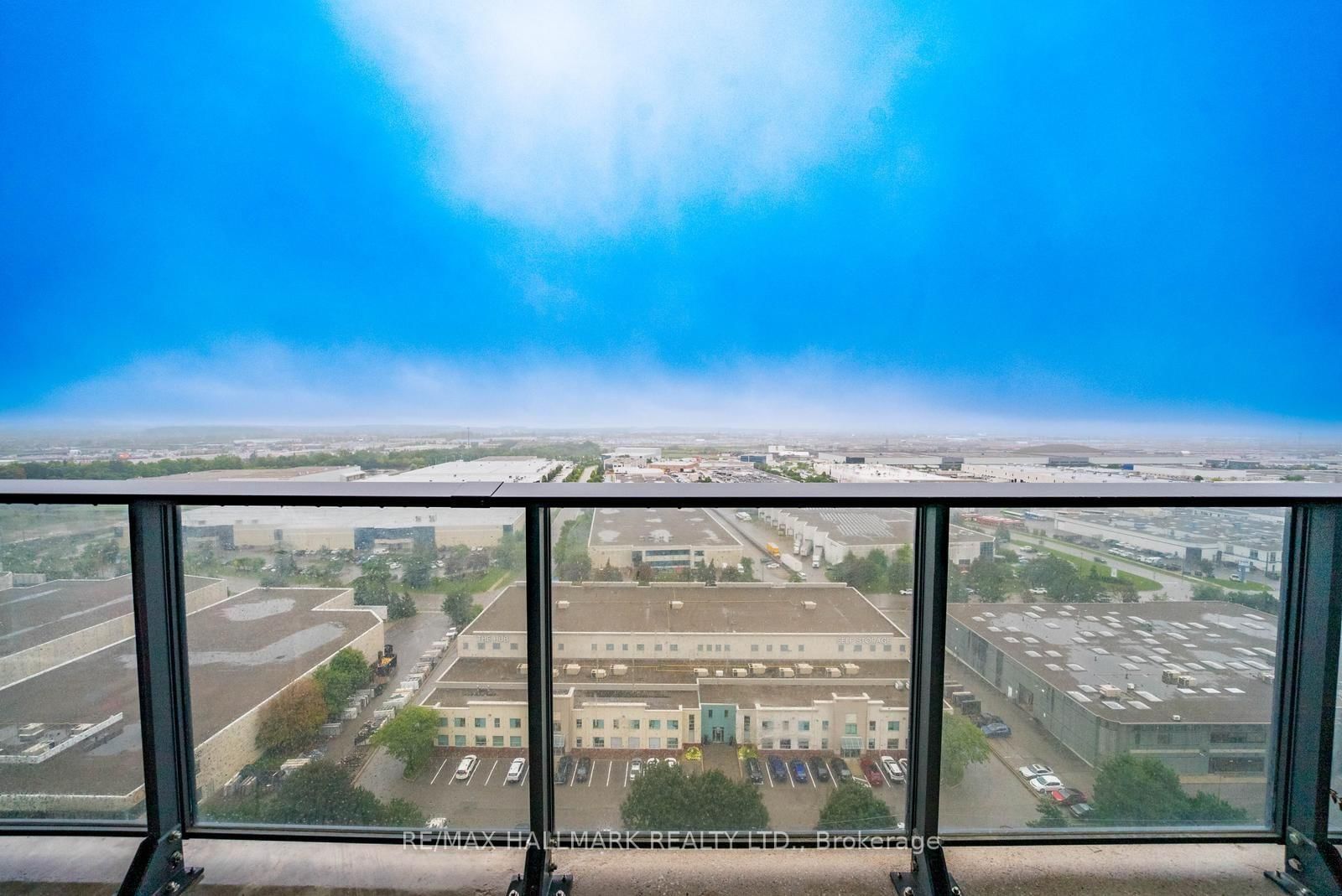 1706-8960 Jane St, Vaughan, view 13