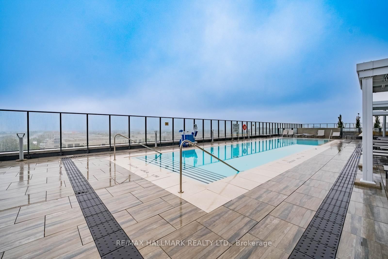 1706-8960 Jane St, Vaughan, view 18