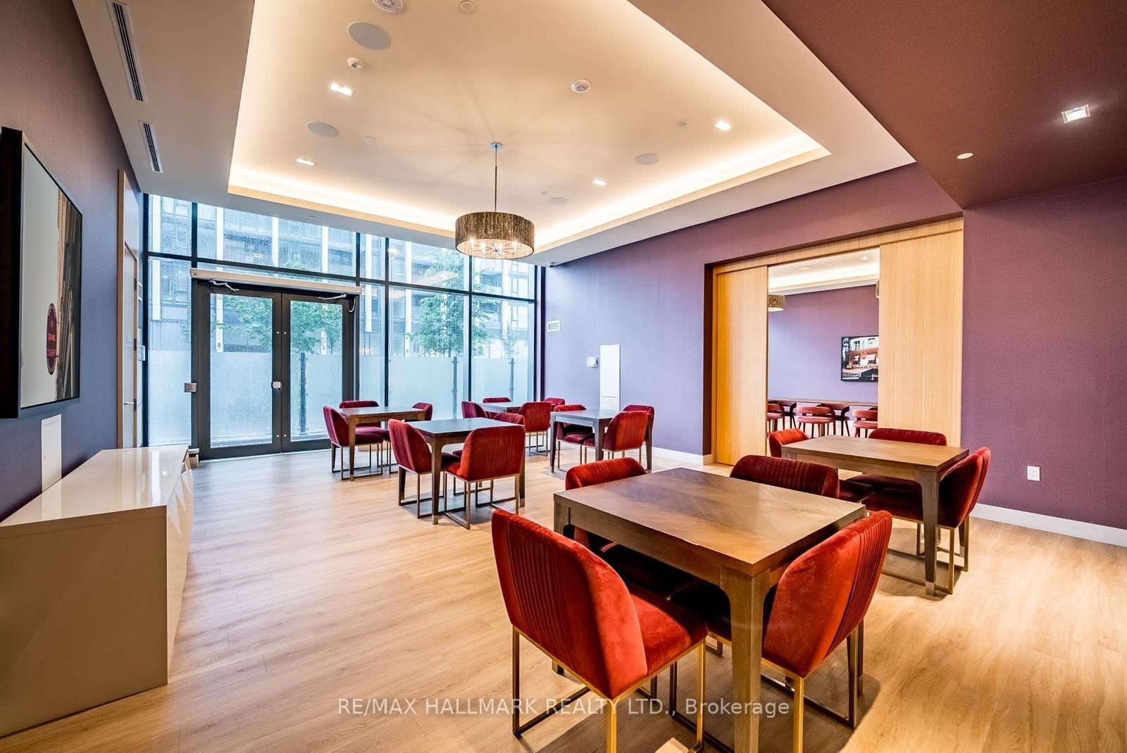 1706-8960 Jane St, Vaughan, view 24