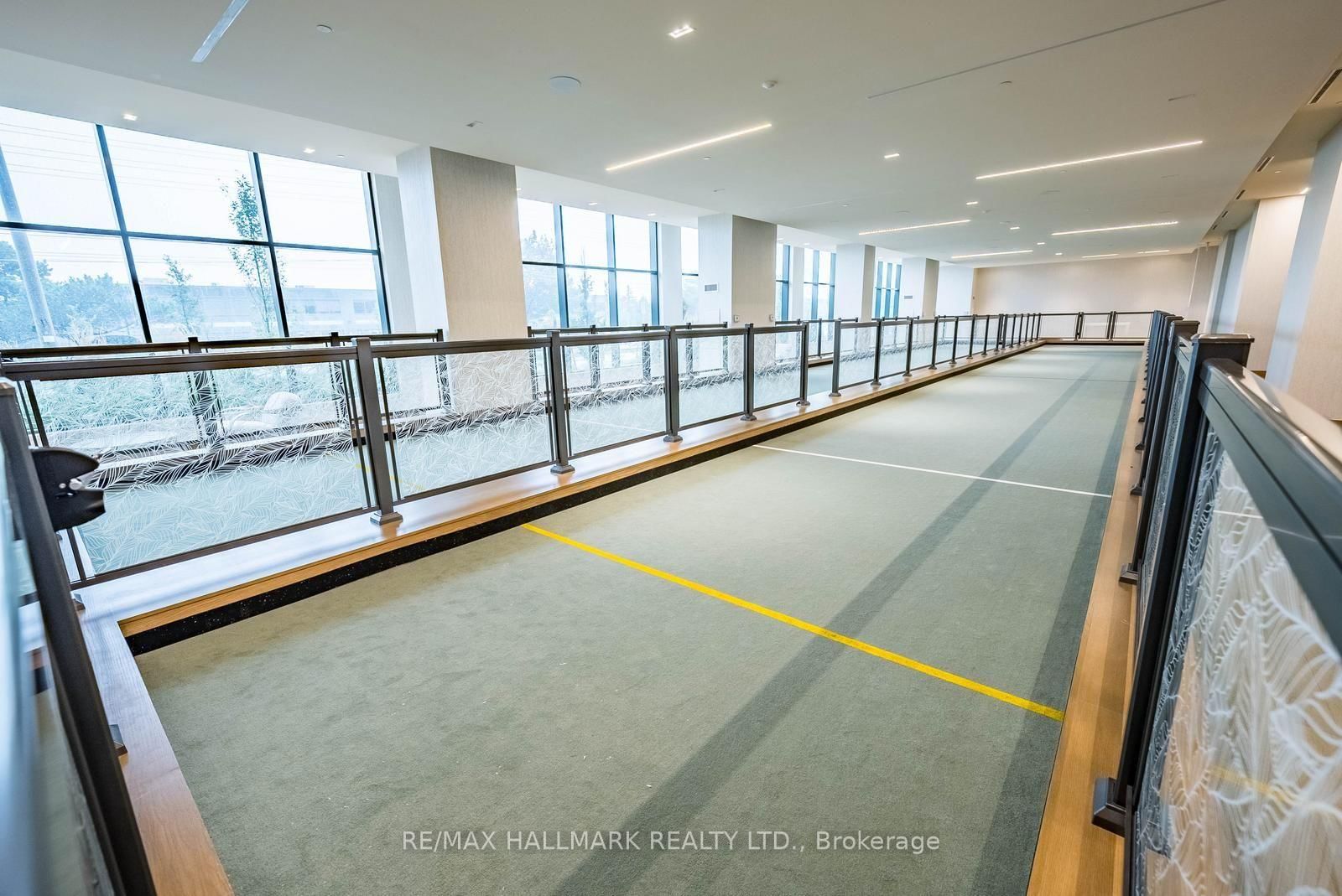 1706-8960 Jane St, Vaughan, view 30