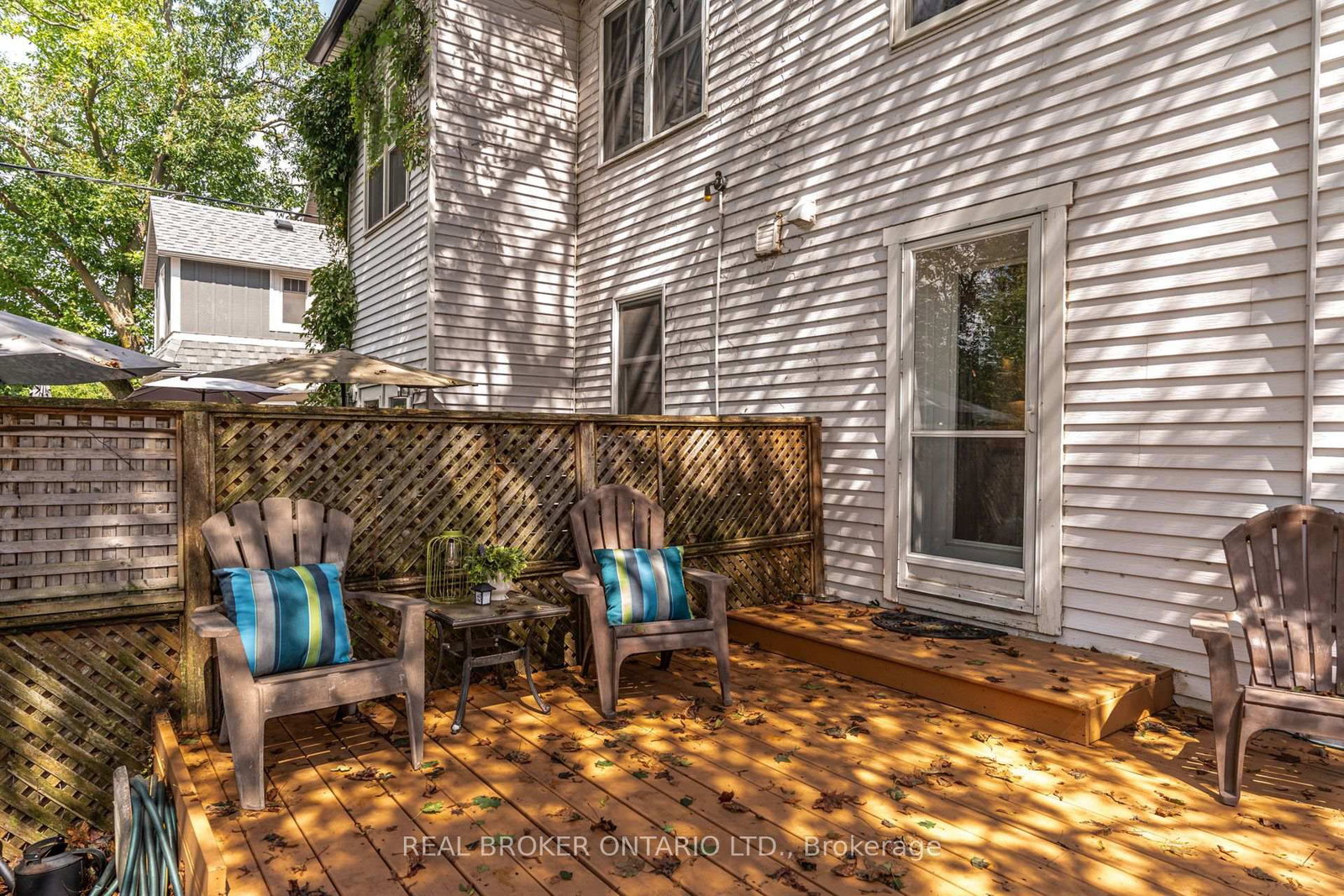 30 Elizabeth Street S • Richmond Hill, ON photo 40