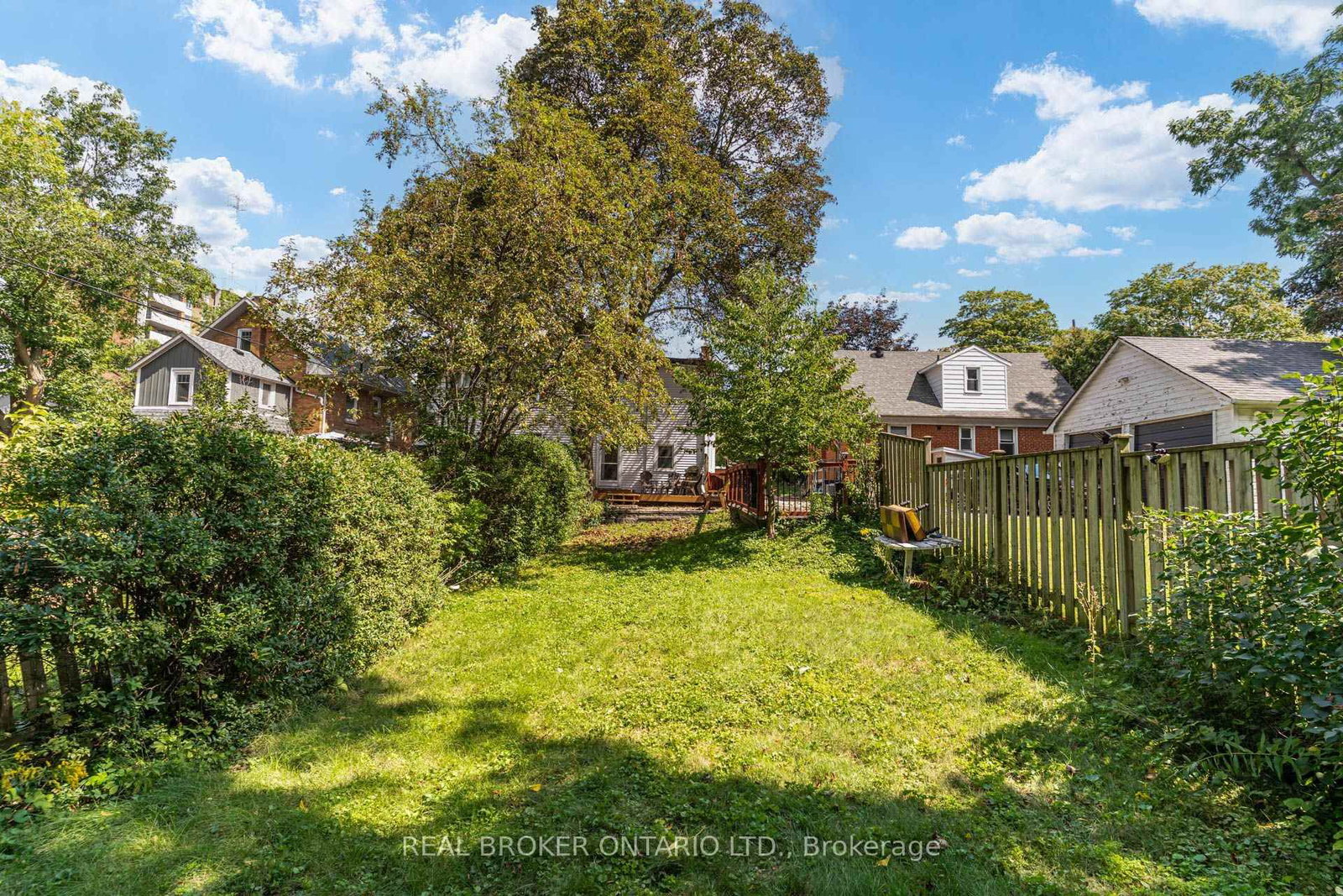 30 Elizabeth Street S • Richmond Hill, ON photo 41