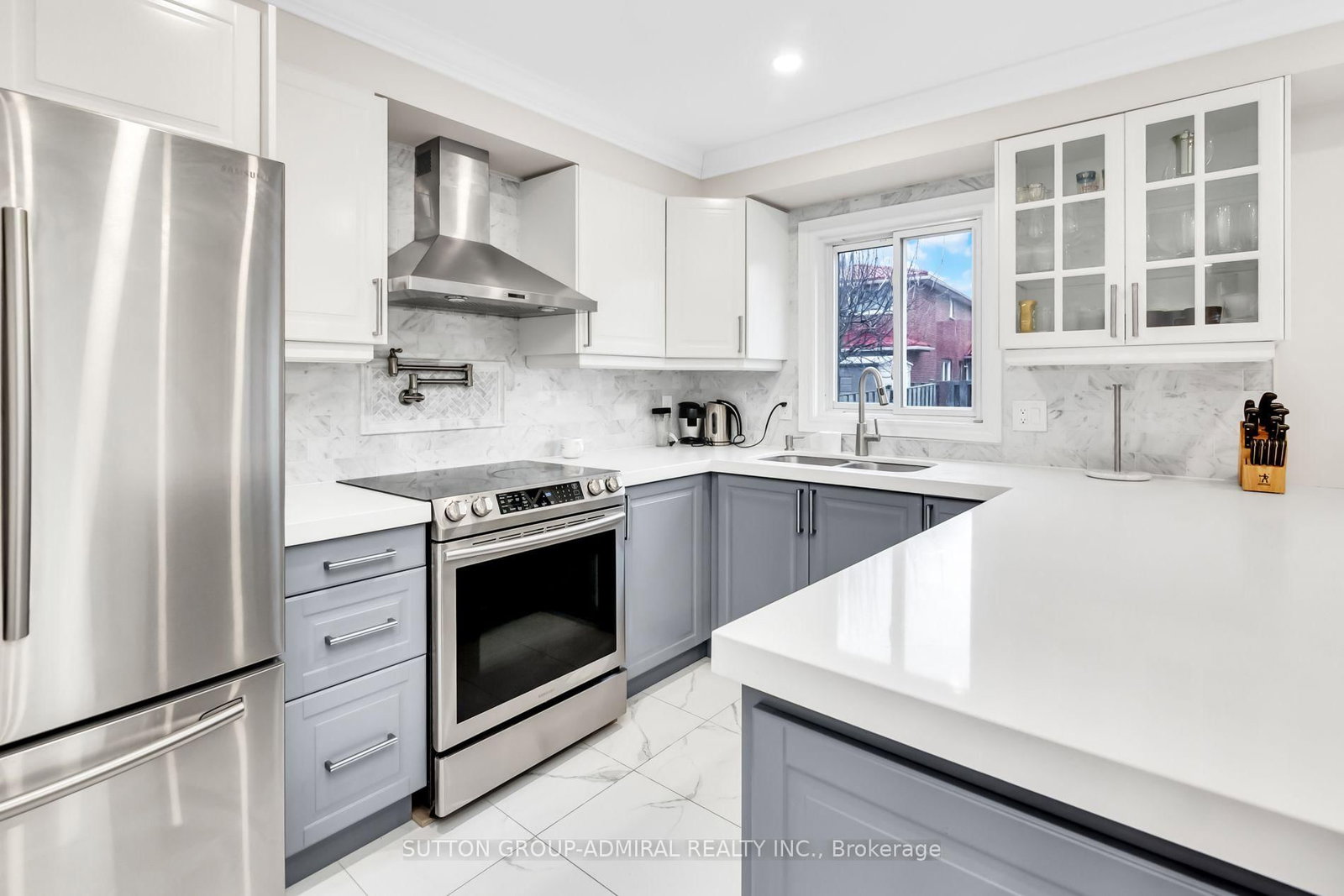Main & 2nd-119 Mccabe Cres, Vaughan, view 10