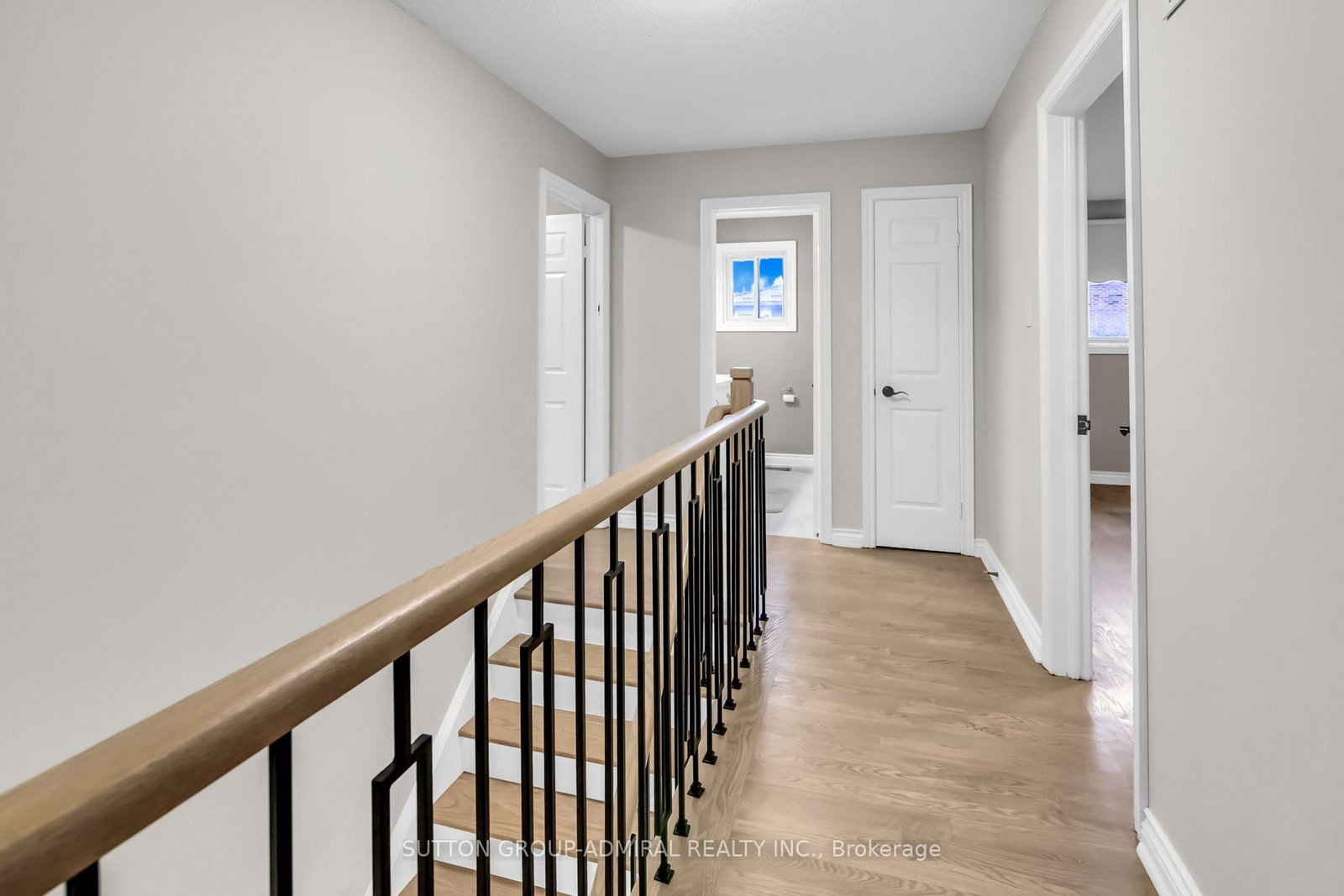 Main & 2nd-119 Mccabe Cres, Vaughan, view 15