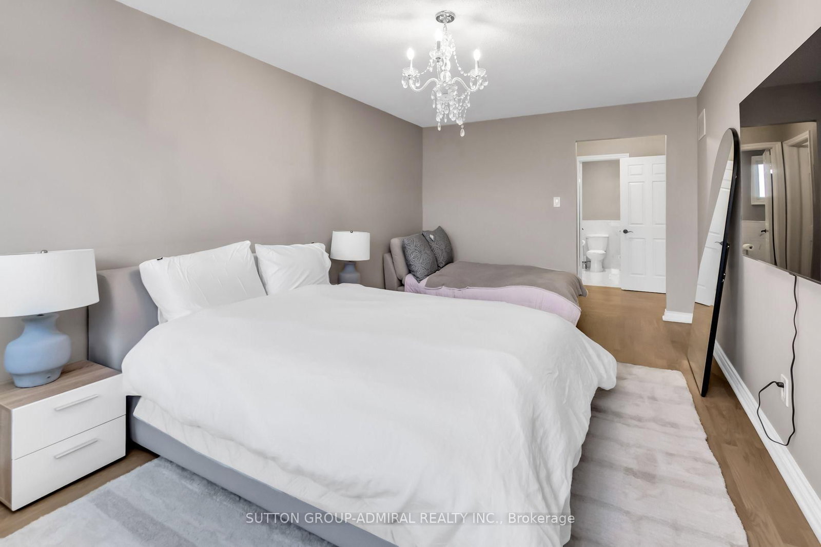 Main & 2nd-119 Mccabe Cres, Vaughan, view 17