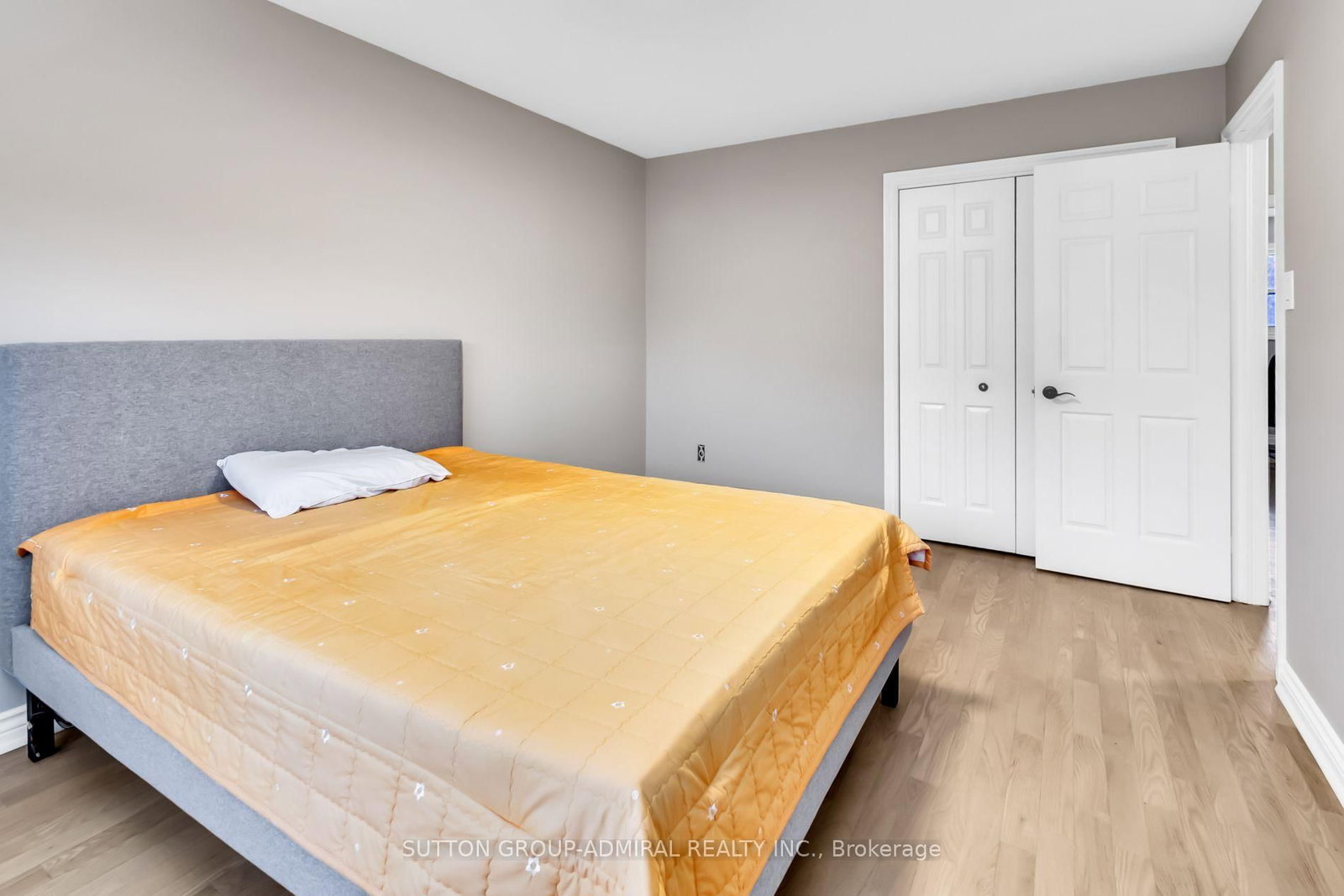 Main & 2nd-119 Mccabe Cres, Vaughan, view 23