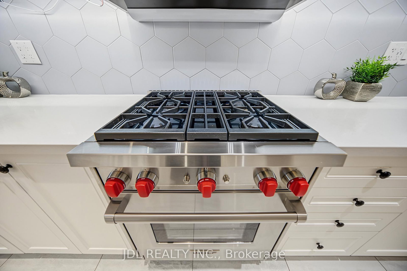 41 West Village Lane • Markham, ON photo 15