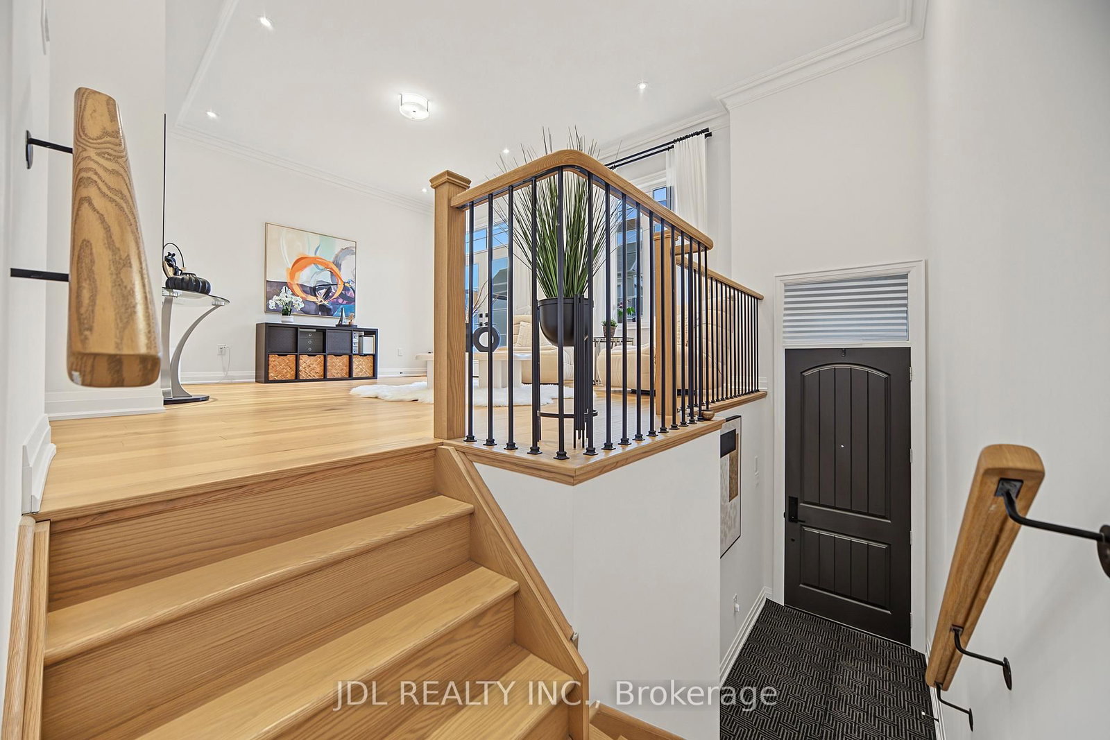 41 West Village Lane • Markham, ON photo 4