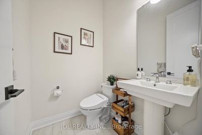 41 West Village Lane • Markham, ON photo 5