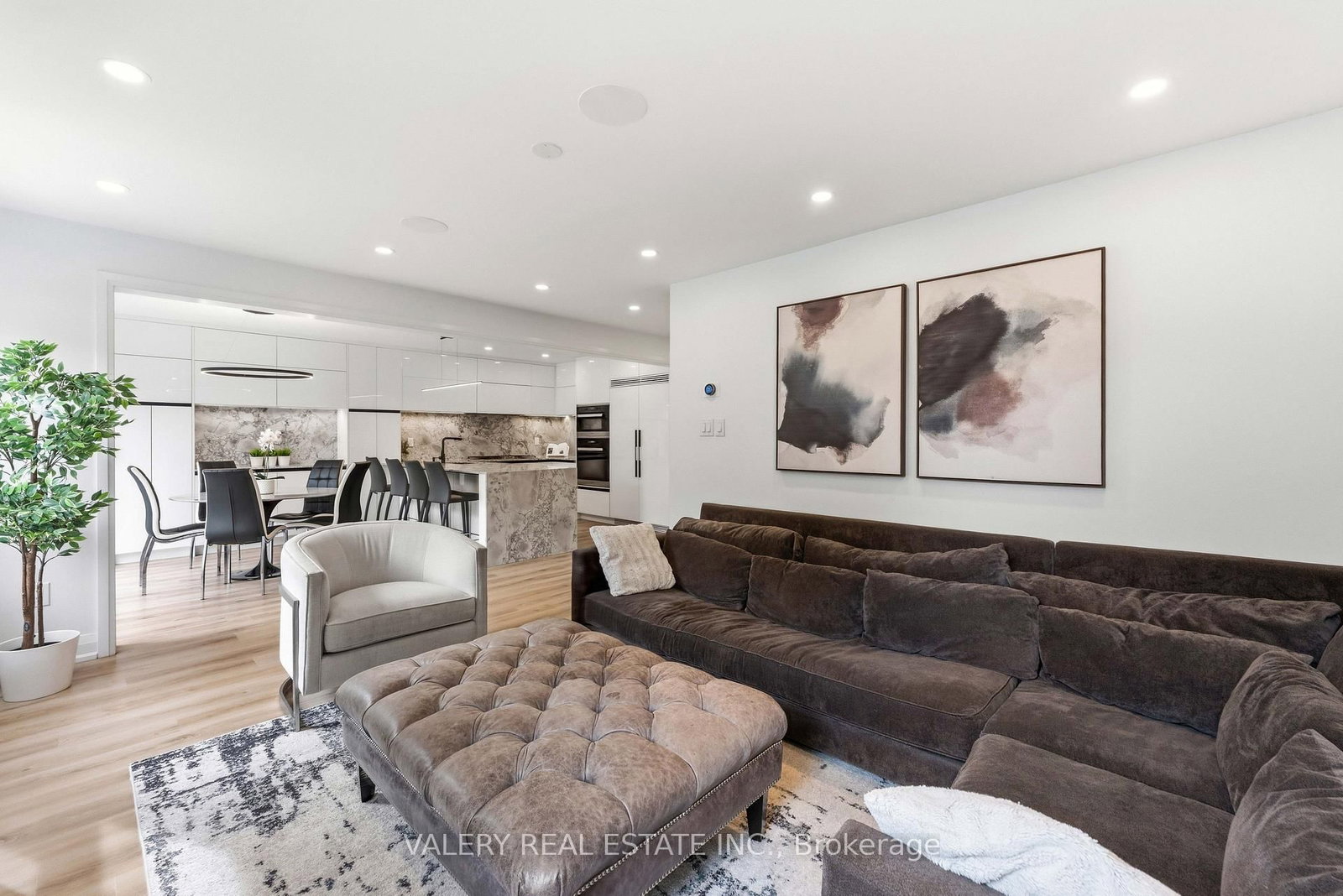 9 Vanguard Road • Vaughan, ON photo 12