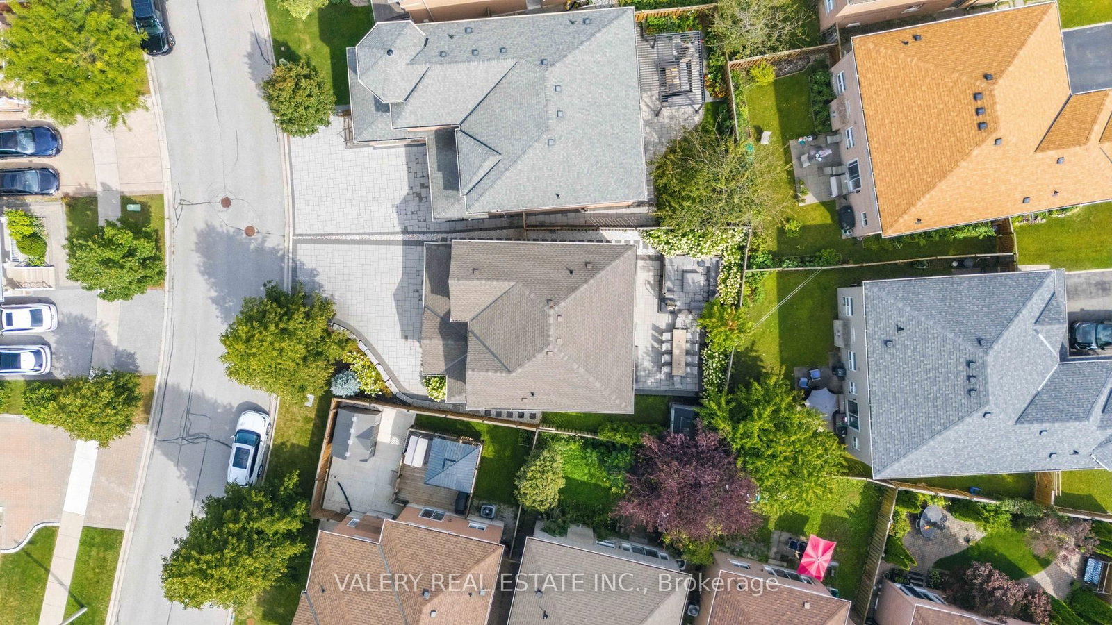 9 Vanguard Road • Vaughan, ON photo 38