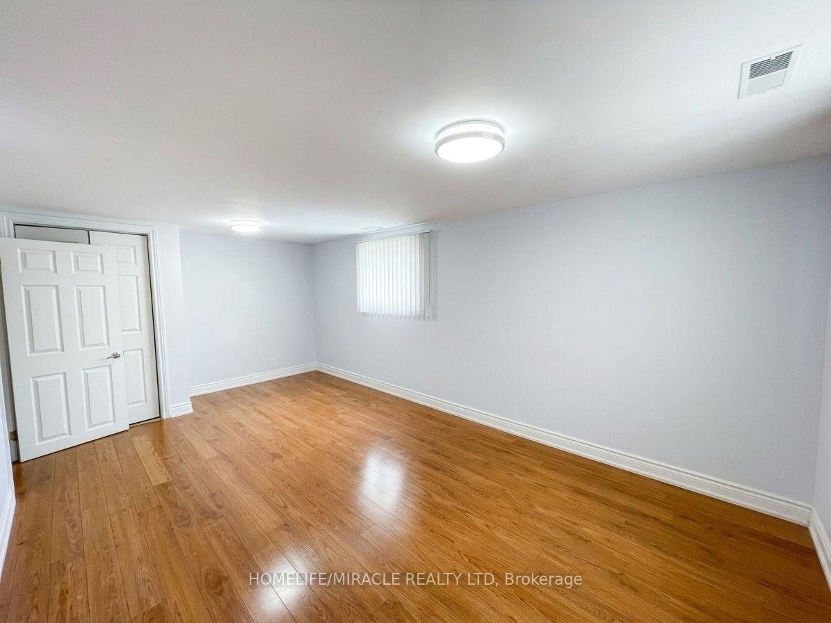 14178 Yonge Street • Aurora, ON photo 21