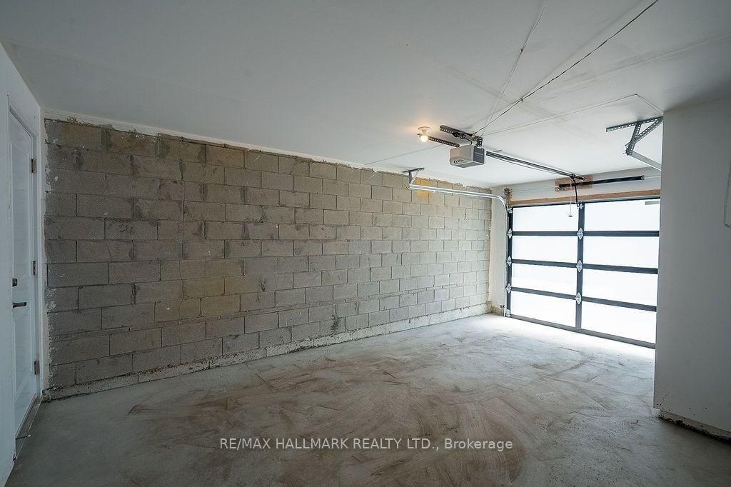 12 Dandara Gate • Vaughan, ON photo 11