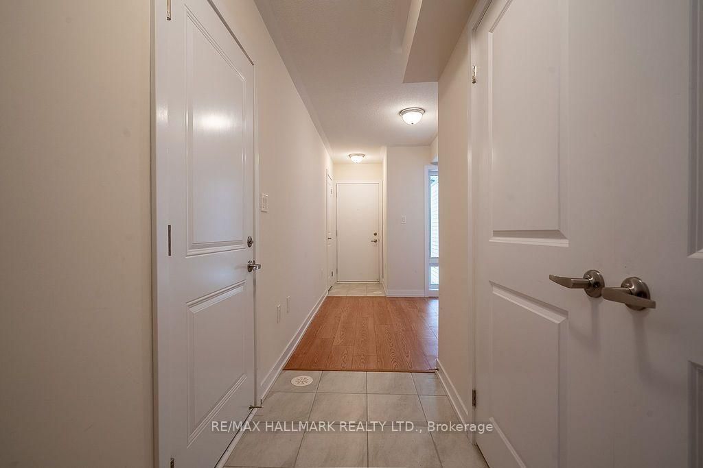 12 Dandara Gate • Vaughan, ON photo 9