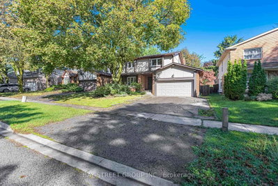 16 Innisbrook Crescent • Markham, ON photo 2