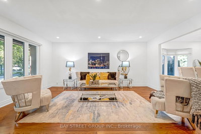 16 Innisbrook Crescent • Markham, ON photo 4