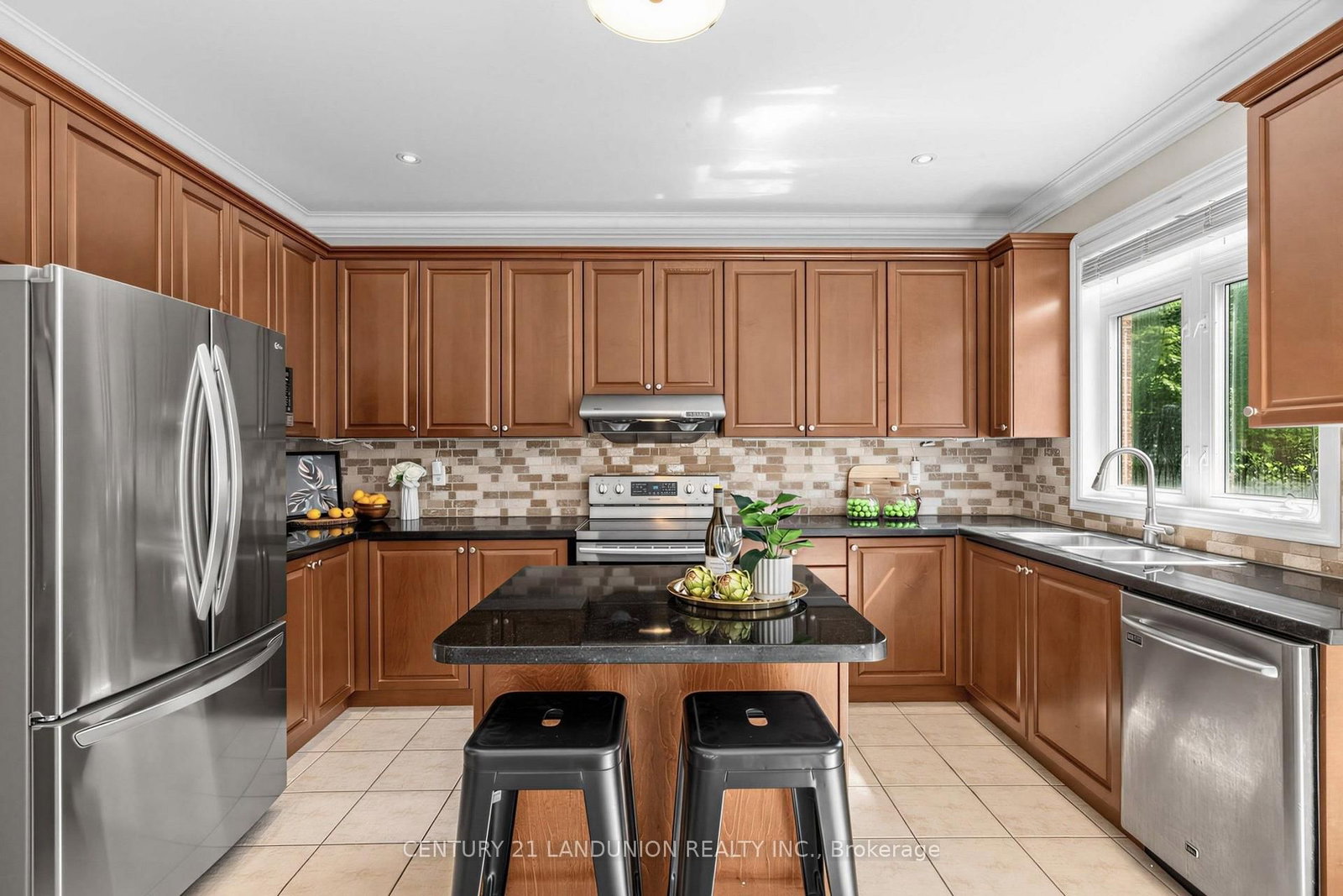 21 Hendel Drive • Vaughan, ON photo 9