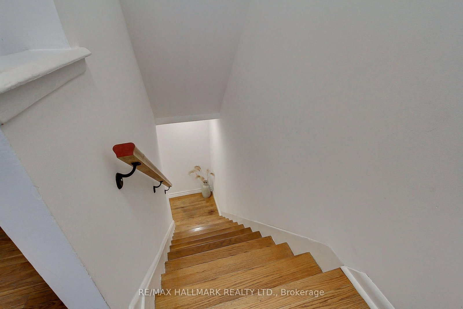 339 Neal Drive • Richmond Hill, ON photo 19
