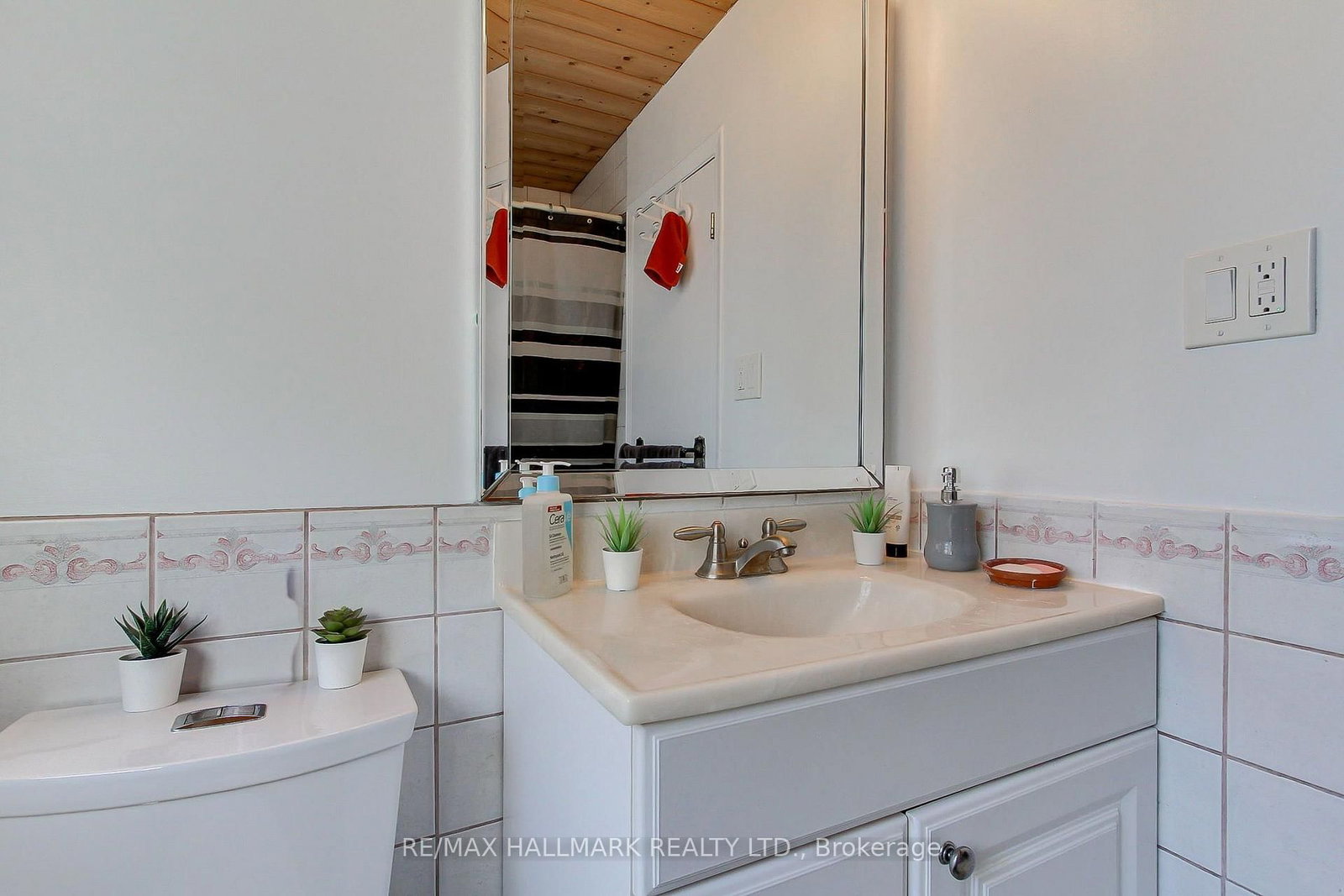 339 Neal Drive • Richmond Hill, ON photo 26