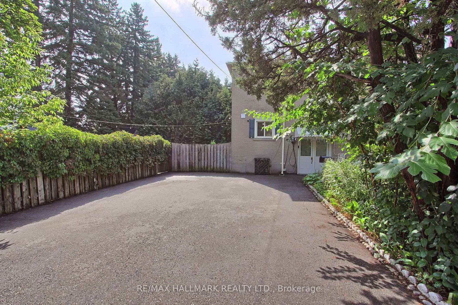 339 Neal Drive • Richmond Hill, ON photo 36