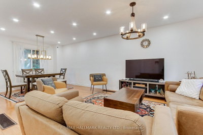 339 Neal Drive • Richmond Hill, ON photo 9