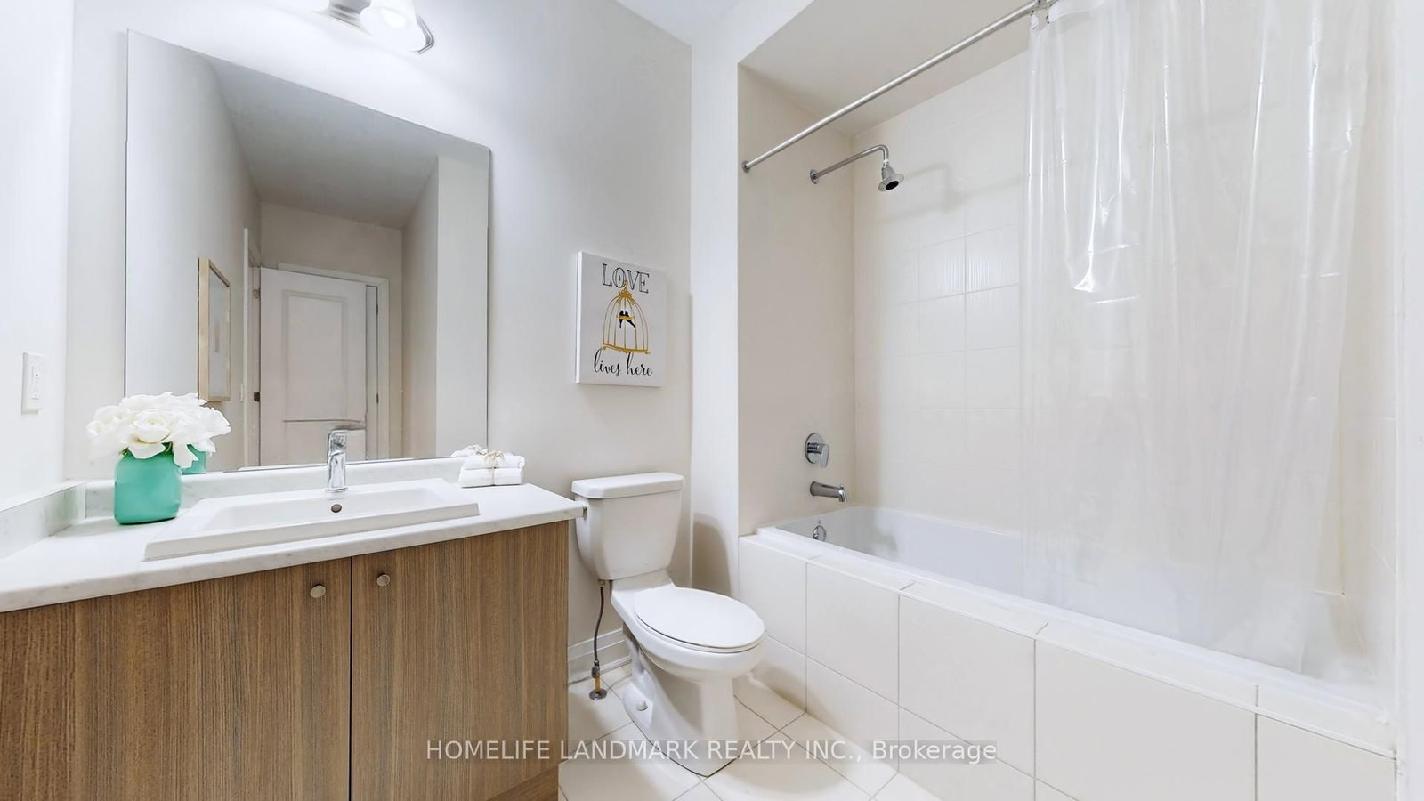 393 William Graham Drive • Aurora, ON photo 8
