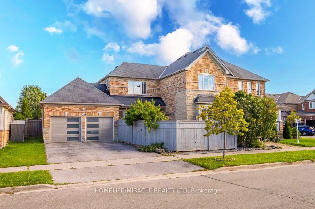 109 Vipond Way • Bradford West Gwillimbury, ON photo 3