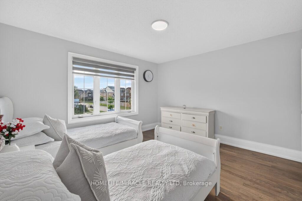 109 Vipond Way • Bradford West Gwillimbury, ON photo 36