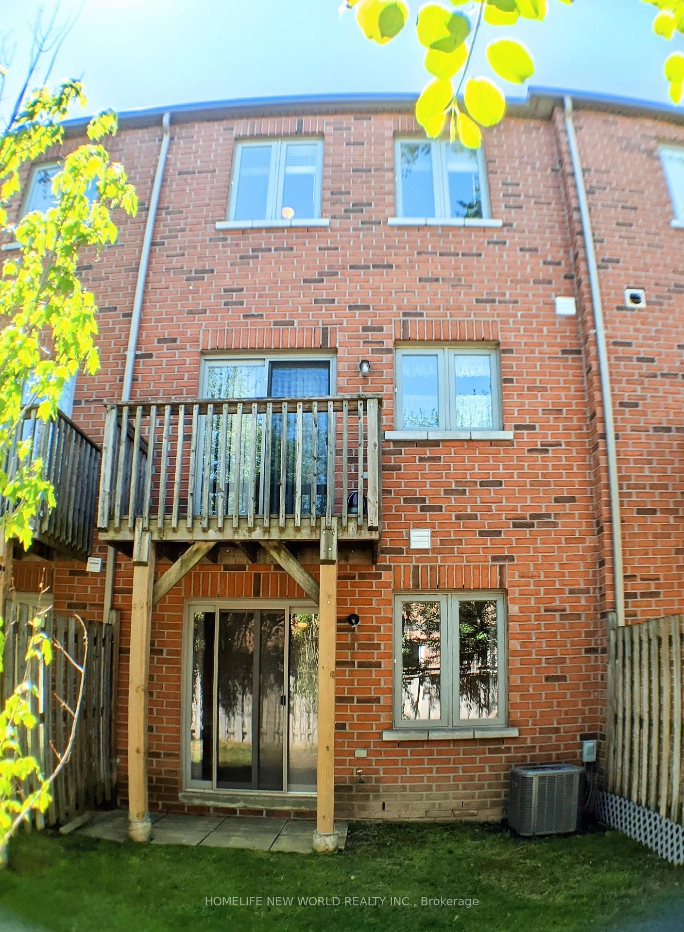 9133 Bayview Avenue • #38 • Richmond Hill, ON photo 21