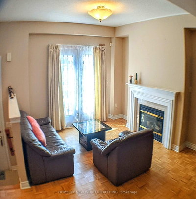9133 Bayview Avenue • #38 • Richmond Hill, ON photo 5