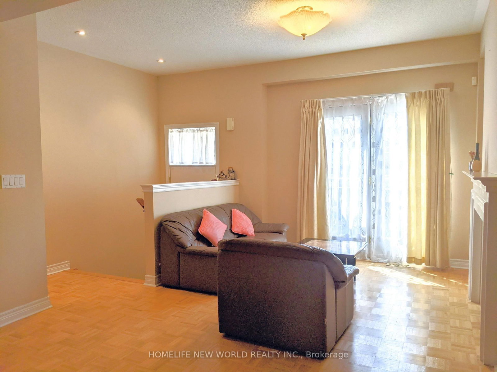 9133 Bayview Avenue • #38 • Richmond Hill, ON photo 6