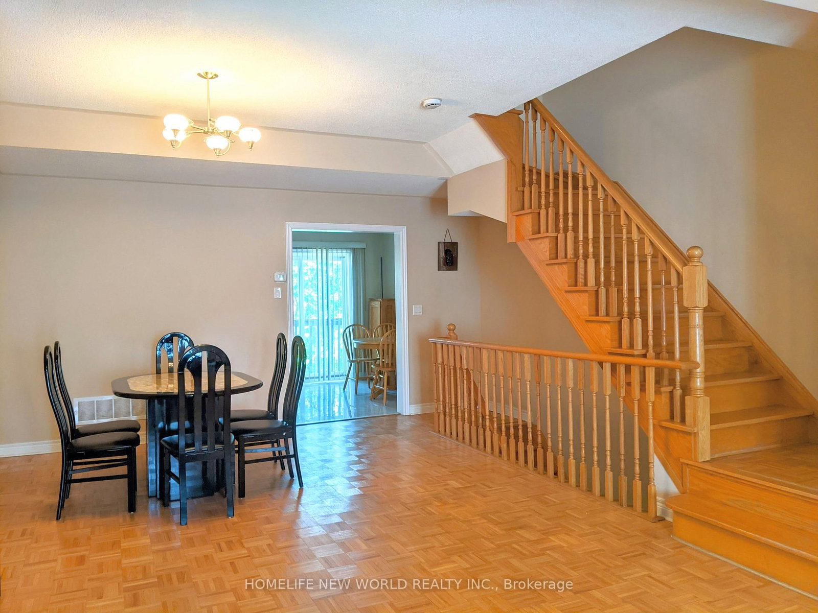 9133 Bayview Avenue • #38 • Richmond Hill, ON photo 9