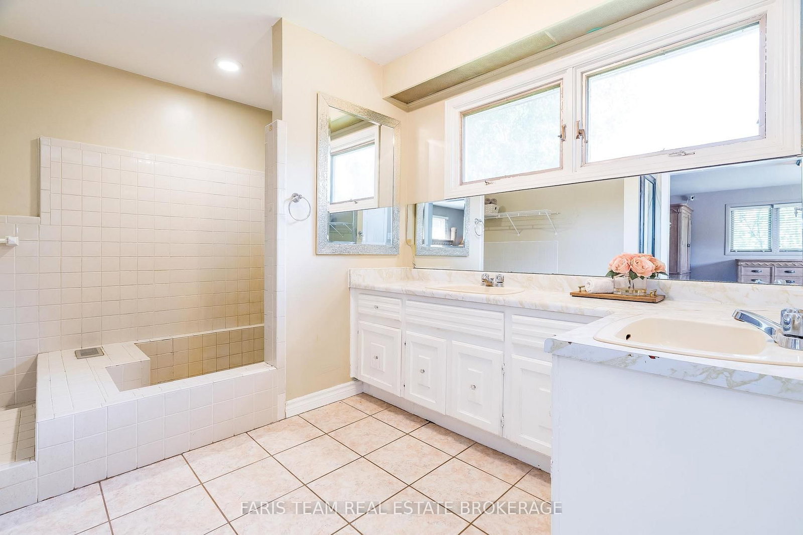 175 South Summit Farm Road • King, ON photo 22