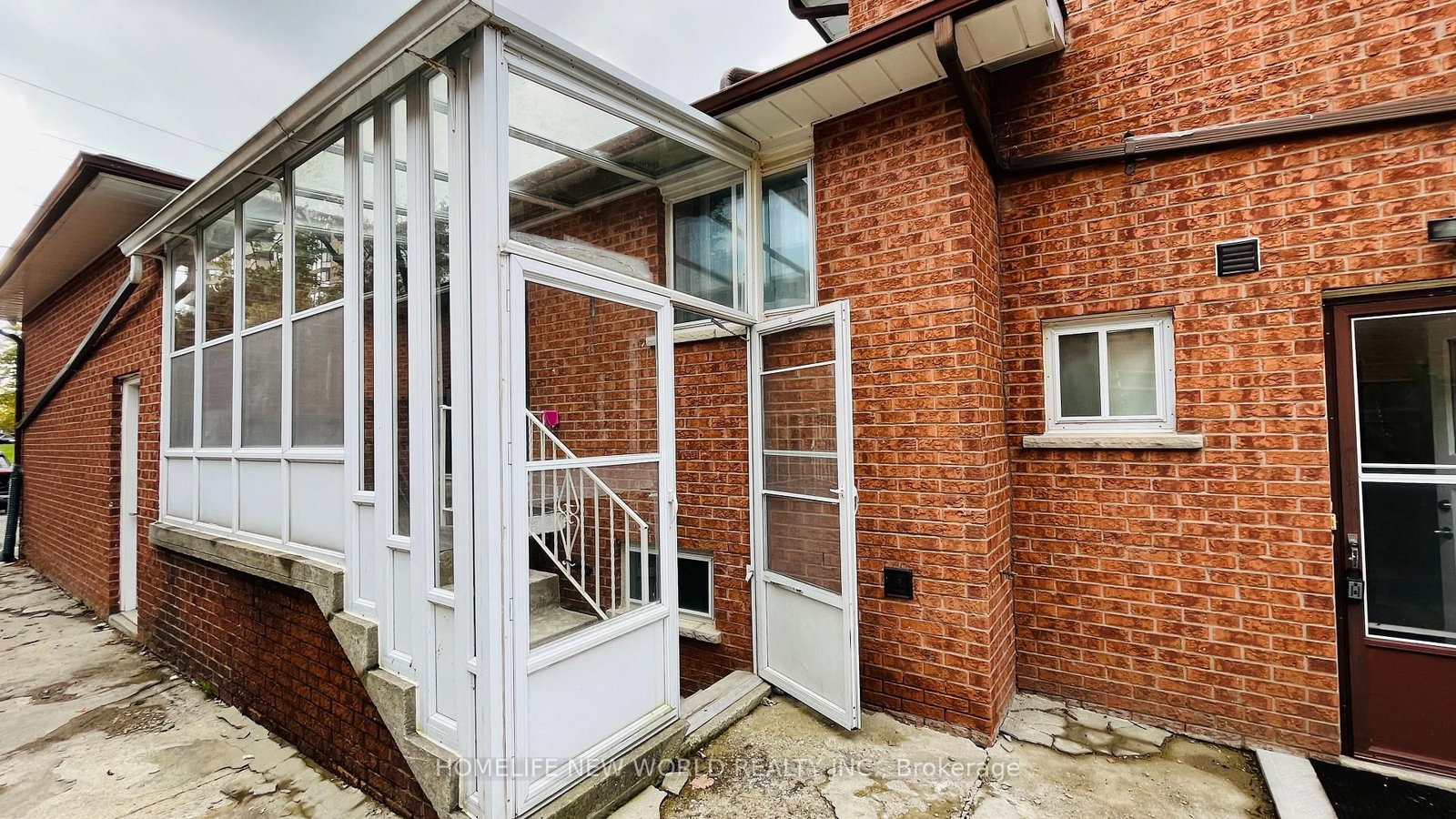 Lower - 38 Weldrick Road W, Richmond Hill 2