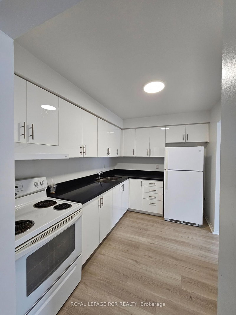 202 - 2 Orchard Heights Boulevard