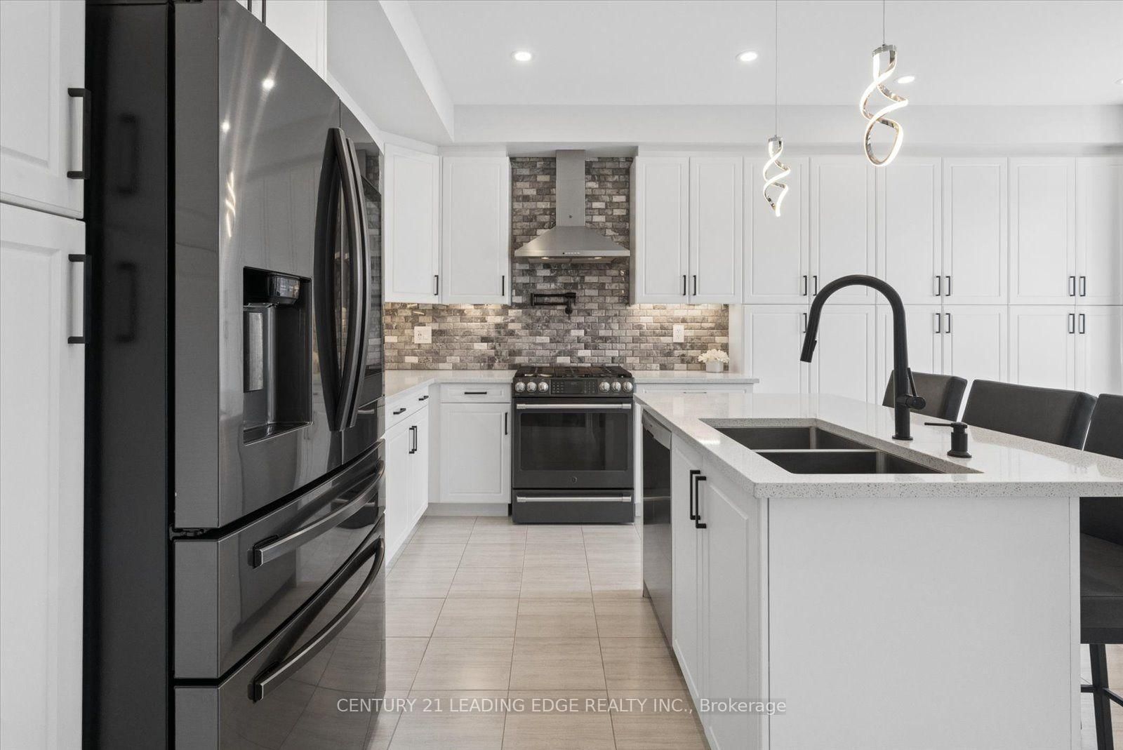 109 Ben Sinclair Avenue • East Gwillimbury, ON photo 14