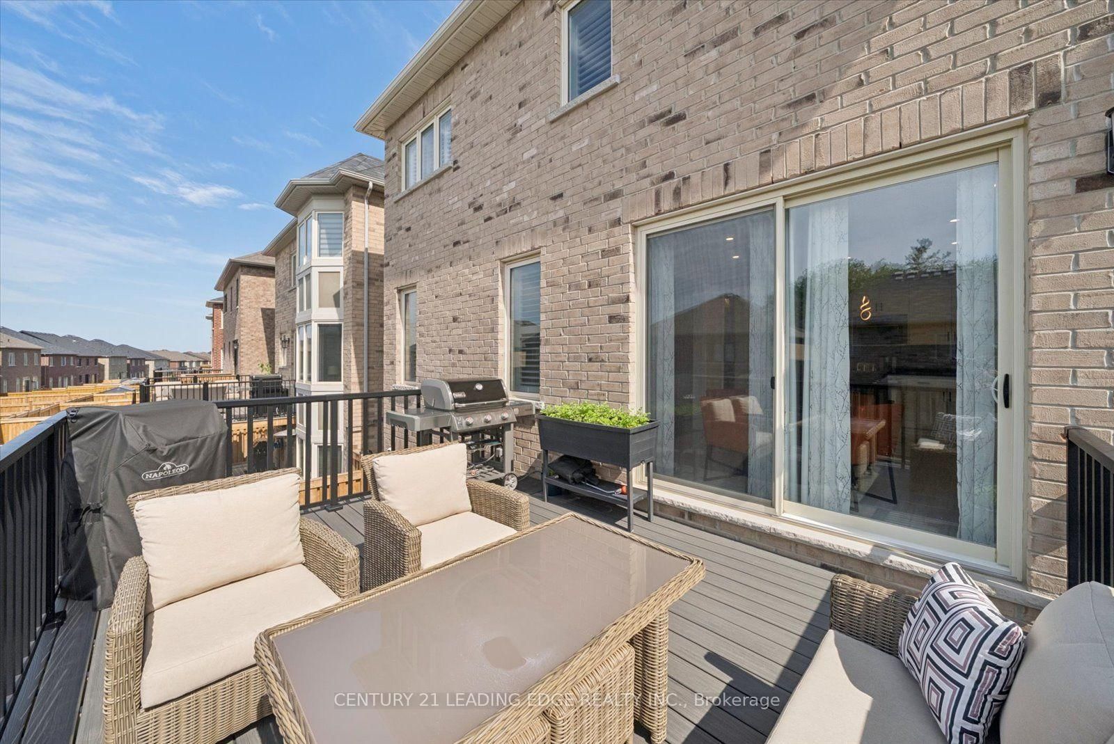 109 Ben Sinclair Avenue • East Gwillimbury, ON photo 16