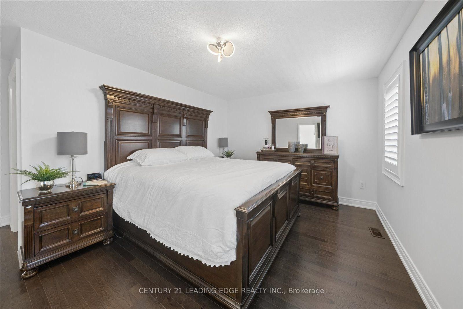 109 Ben Sinclair Avenue • East Gwillimbury, ON photo 34