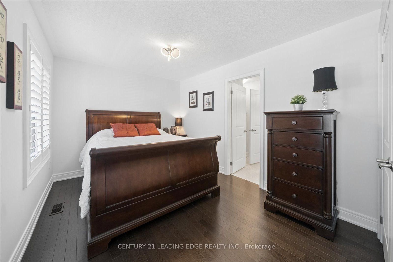 109 Ben Sinclair Avenue • East Gwillimbury, ON photo 39