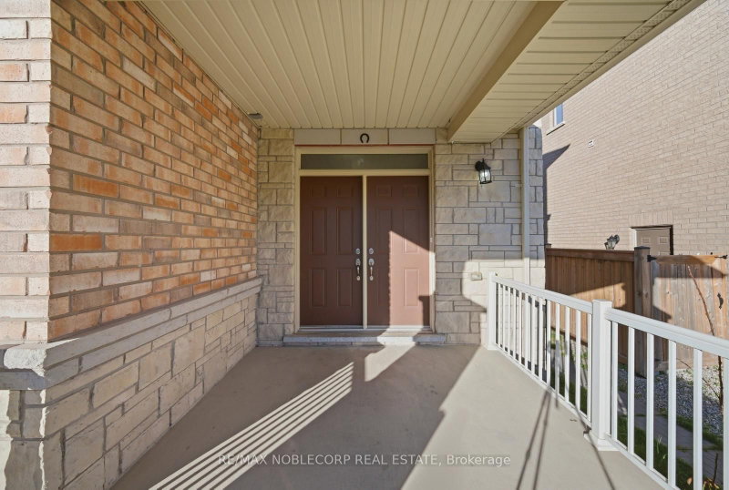 15 Gould Cres photo 5