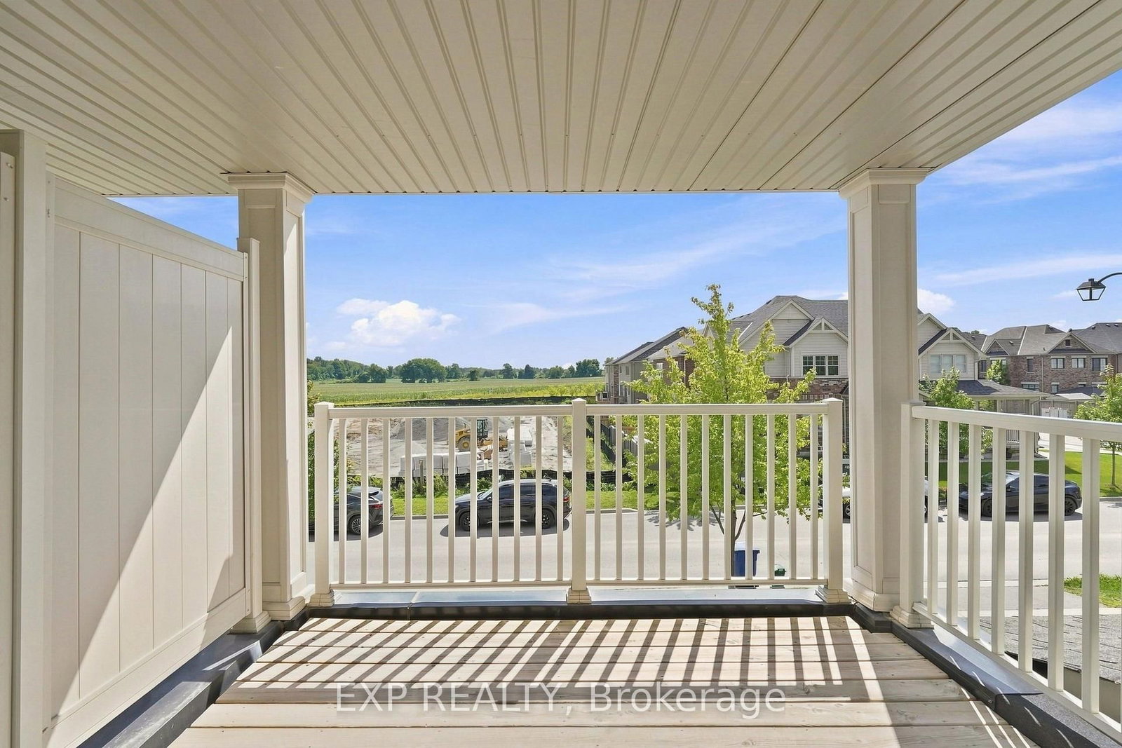 128 Chessington Avenue • East Gwillimbury, ON photo 36