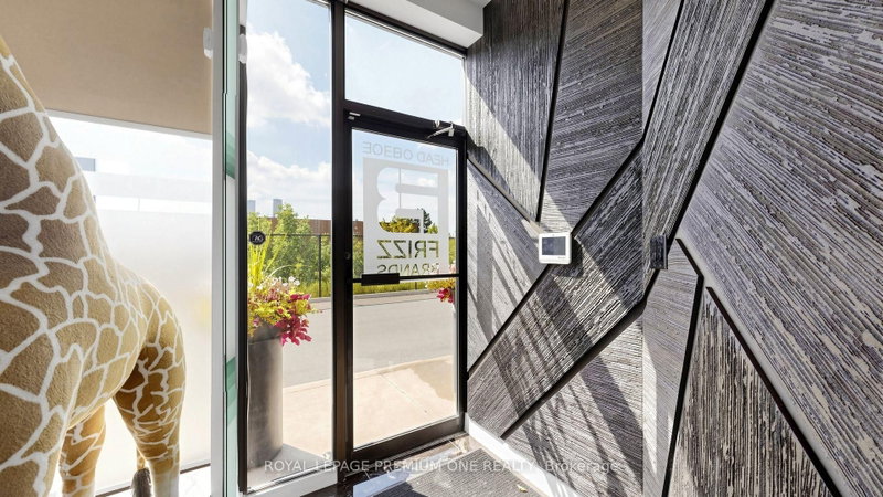 445 Edgeley Boulevard Unit 8