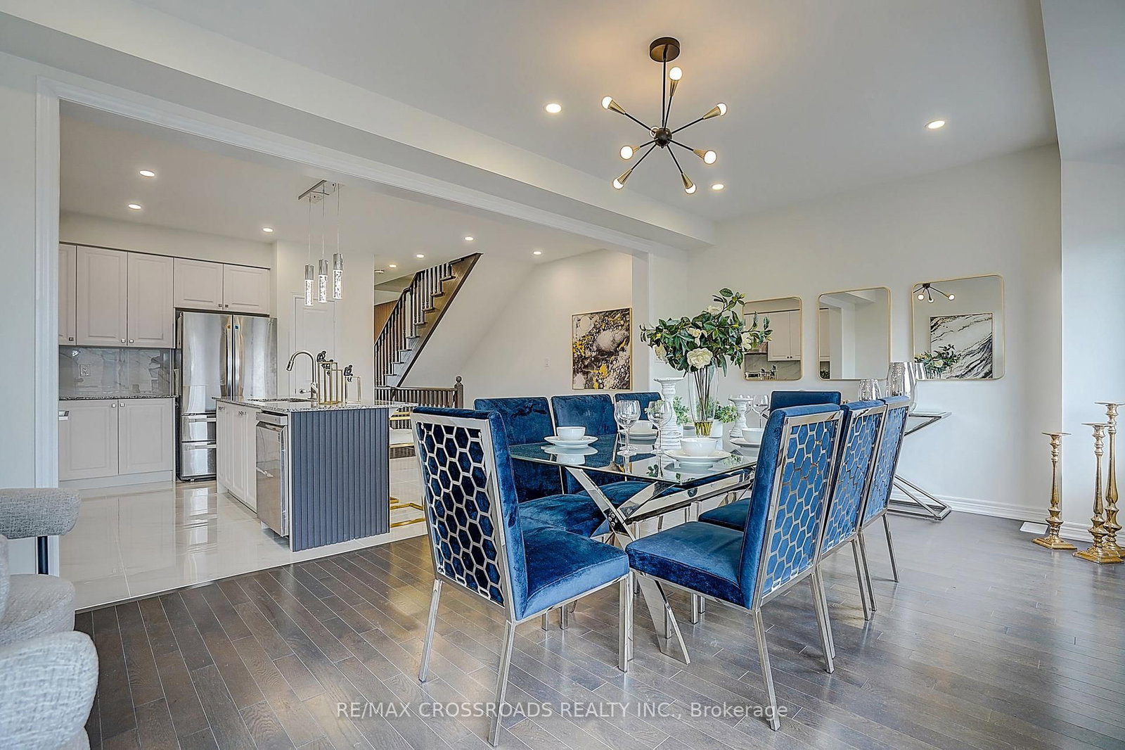 37 Mccague Avenue • Richmond Hill, ON photo 18